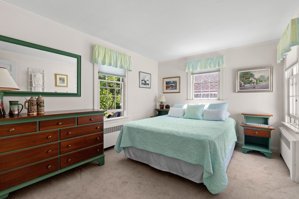 37 Marmion Way, Rockport