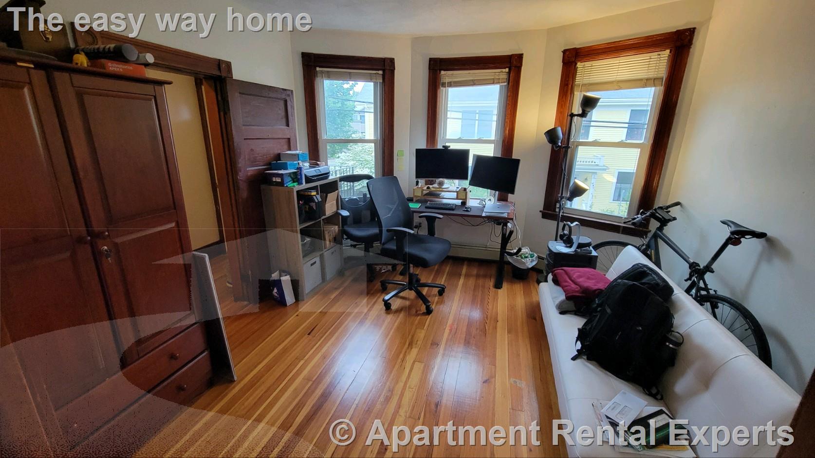 45 Locke St, Davis Square