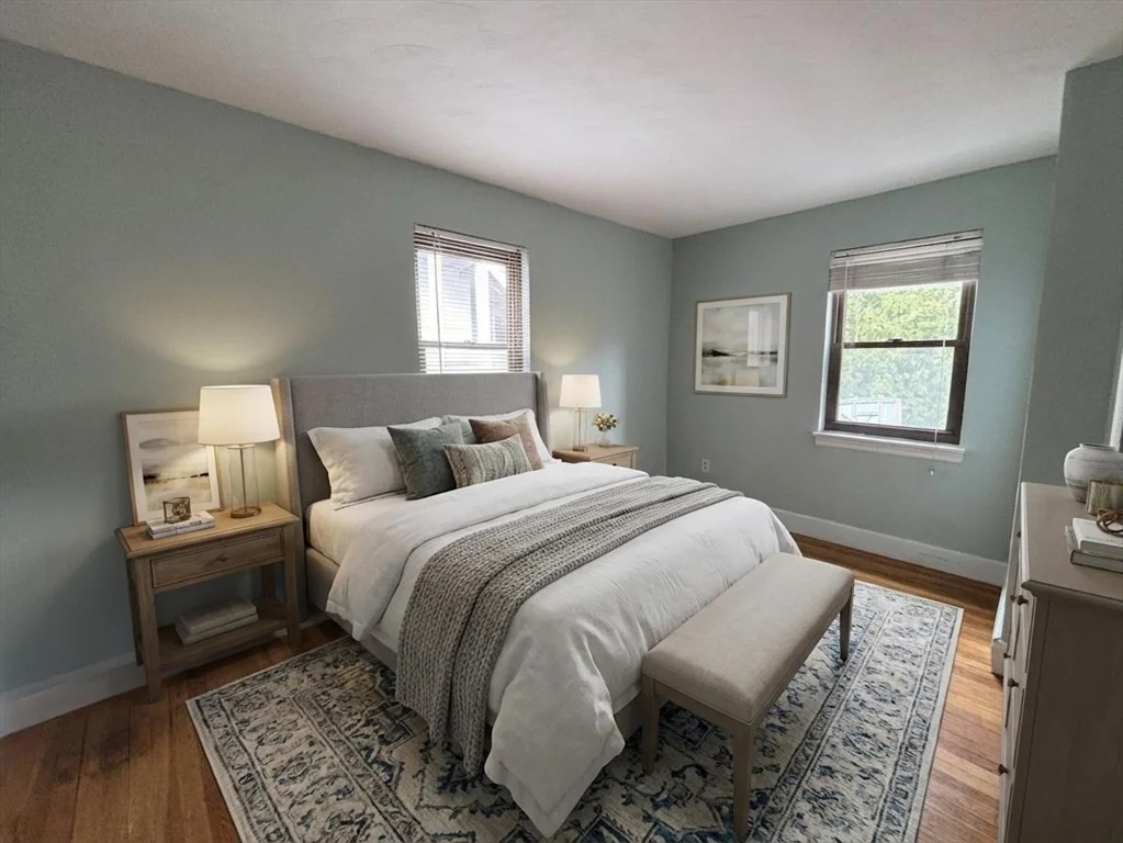 9 Reservoir Rd, Chestnut Hill