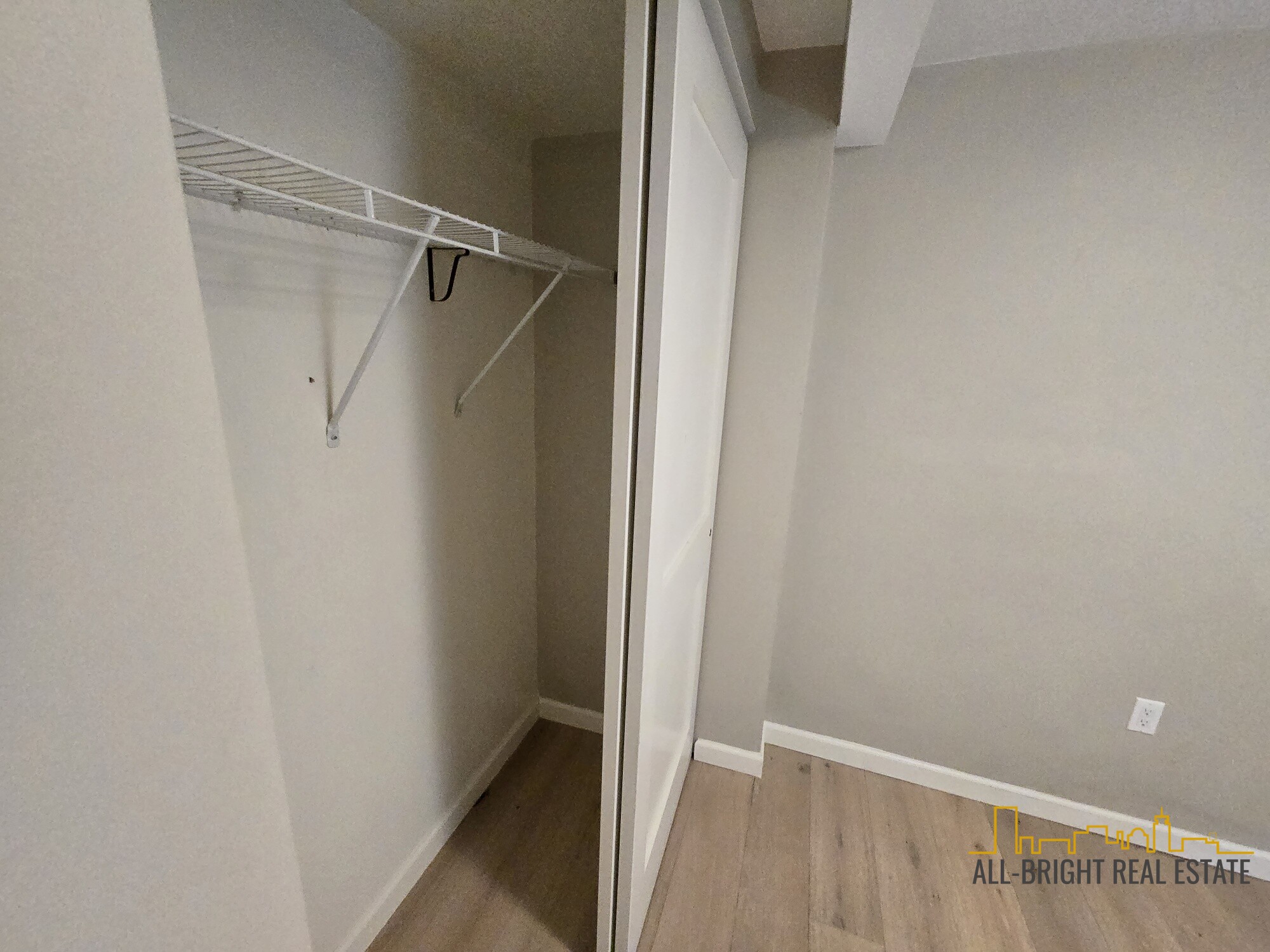 22 Faun Bar Ave, Winthrop