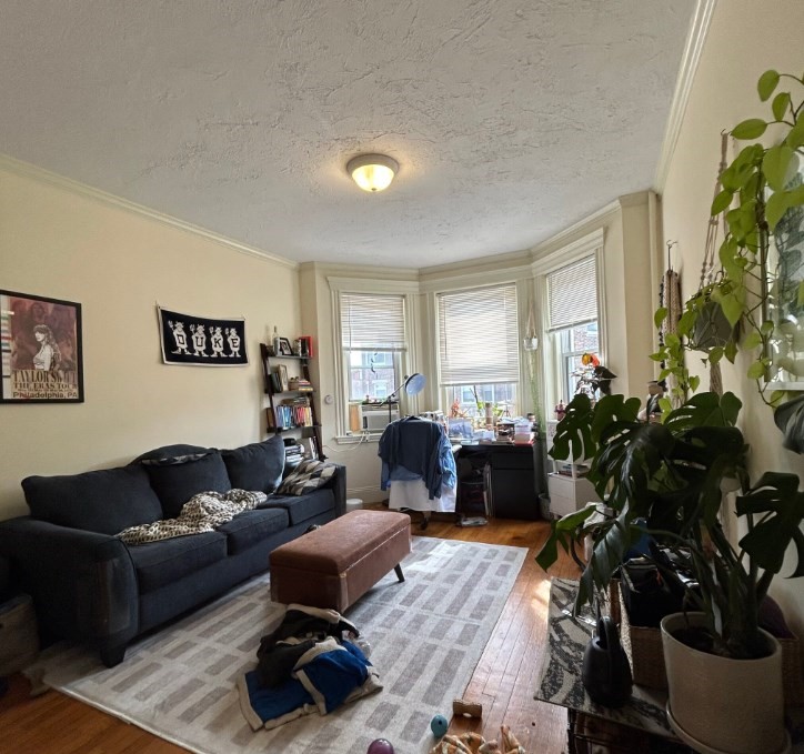 124 Peterborough St, Boston