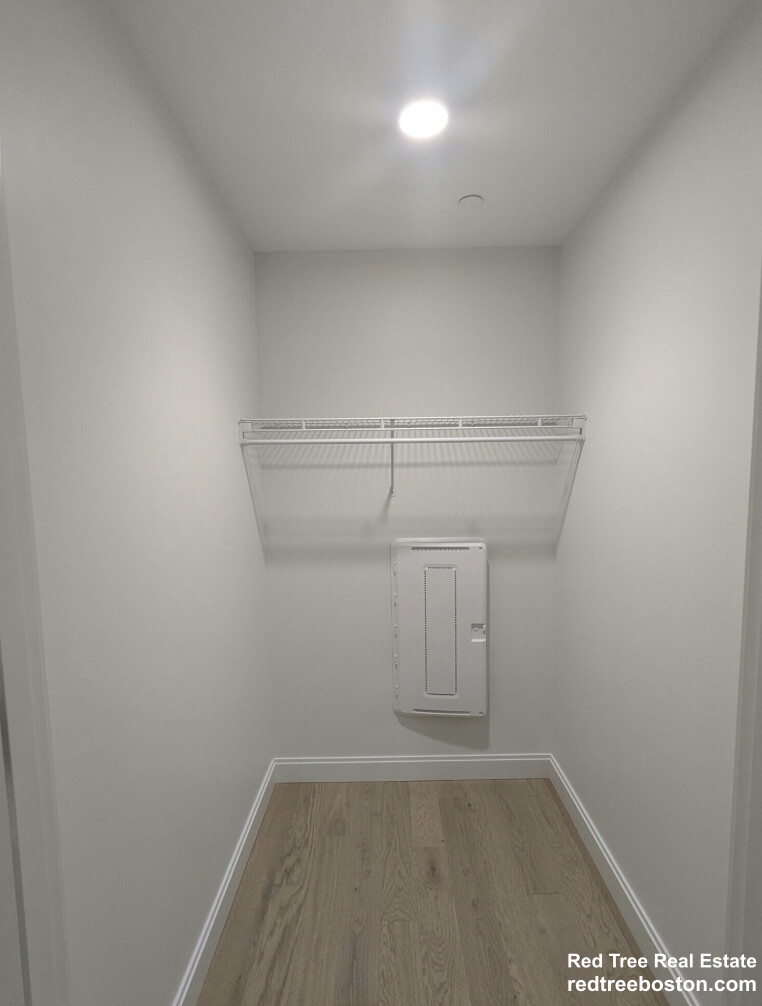 55 Brighton Ave, Allston