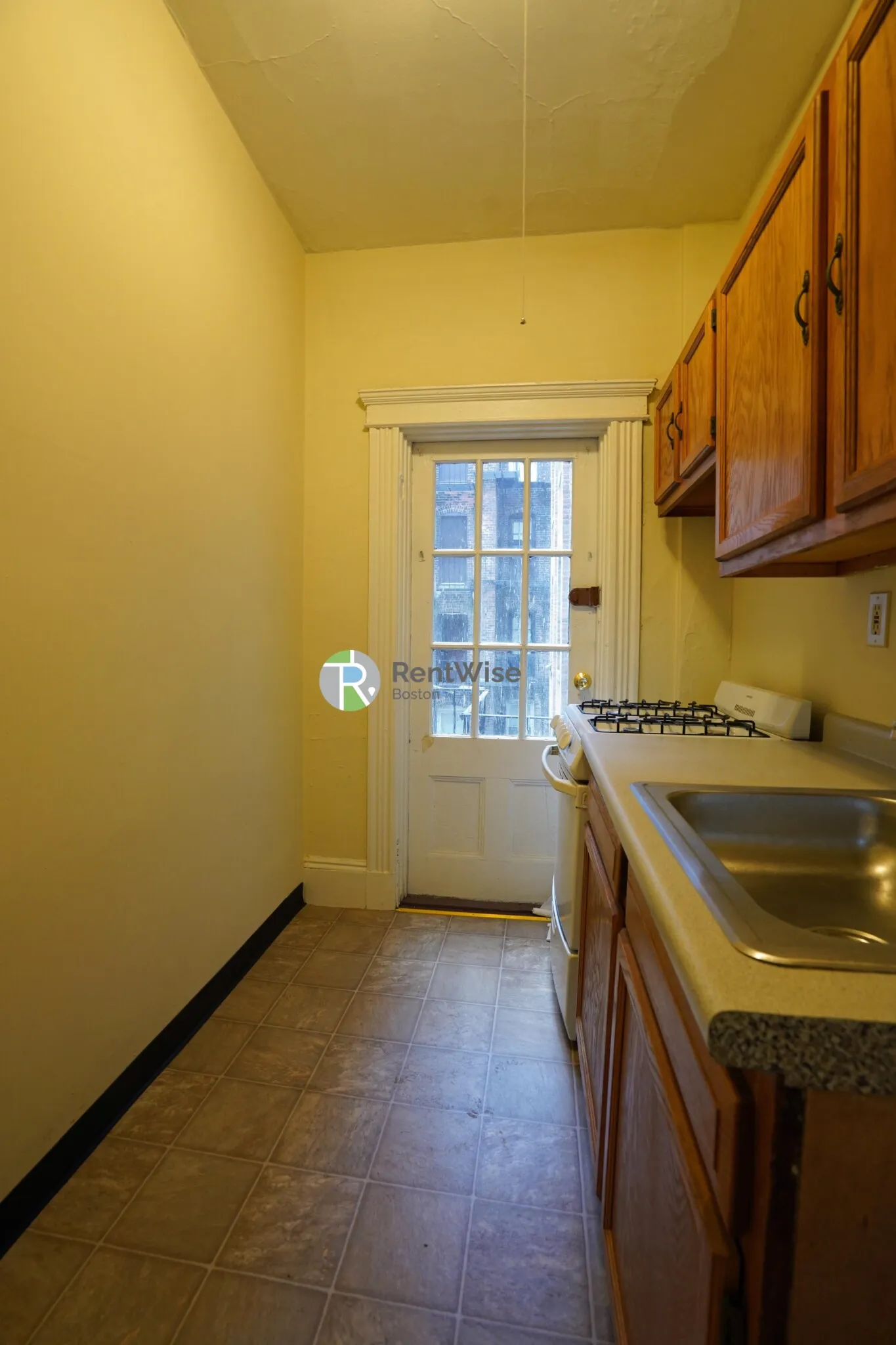 11 Royce Rd, Brighton