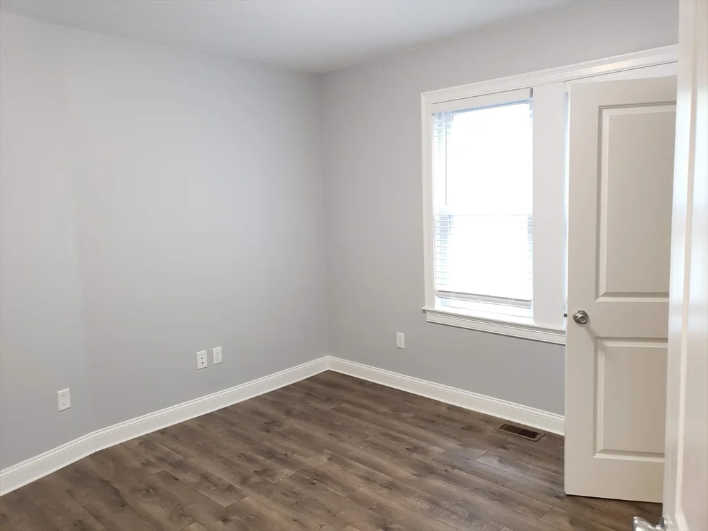 119 West Adams St, Tufts University