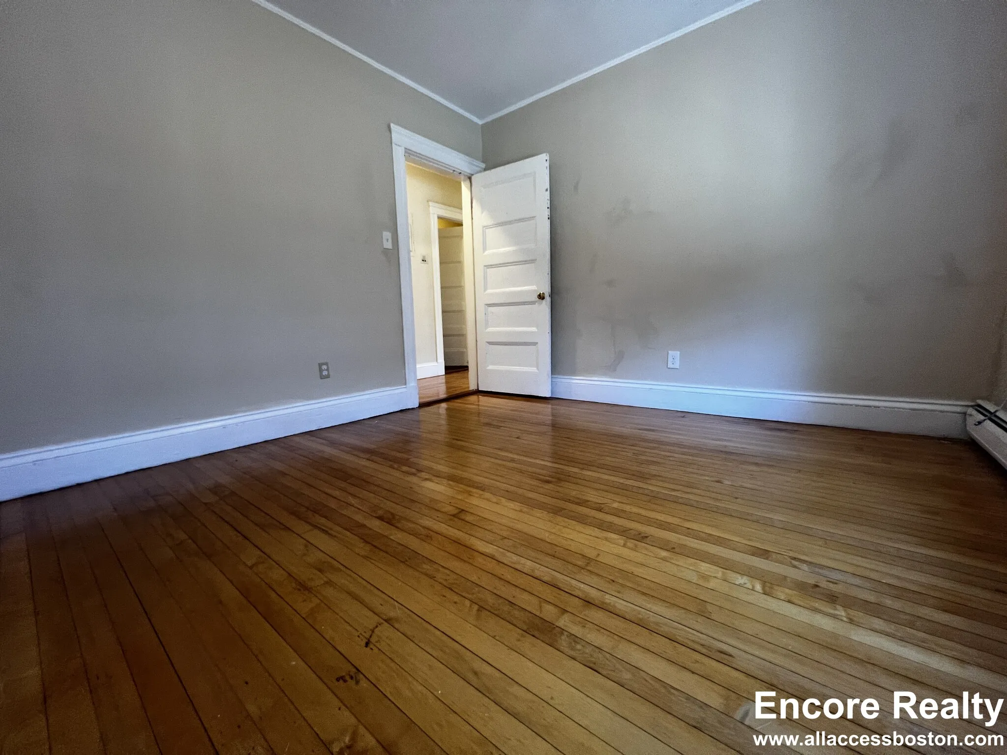 9 Upland Rd, Neighborhood Nine