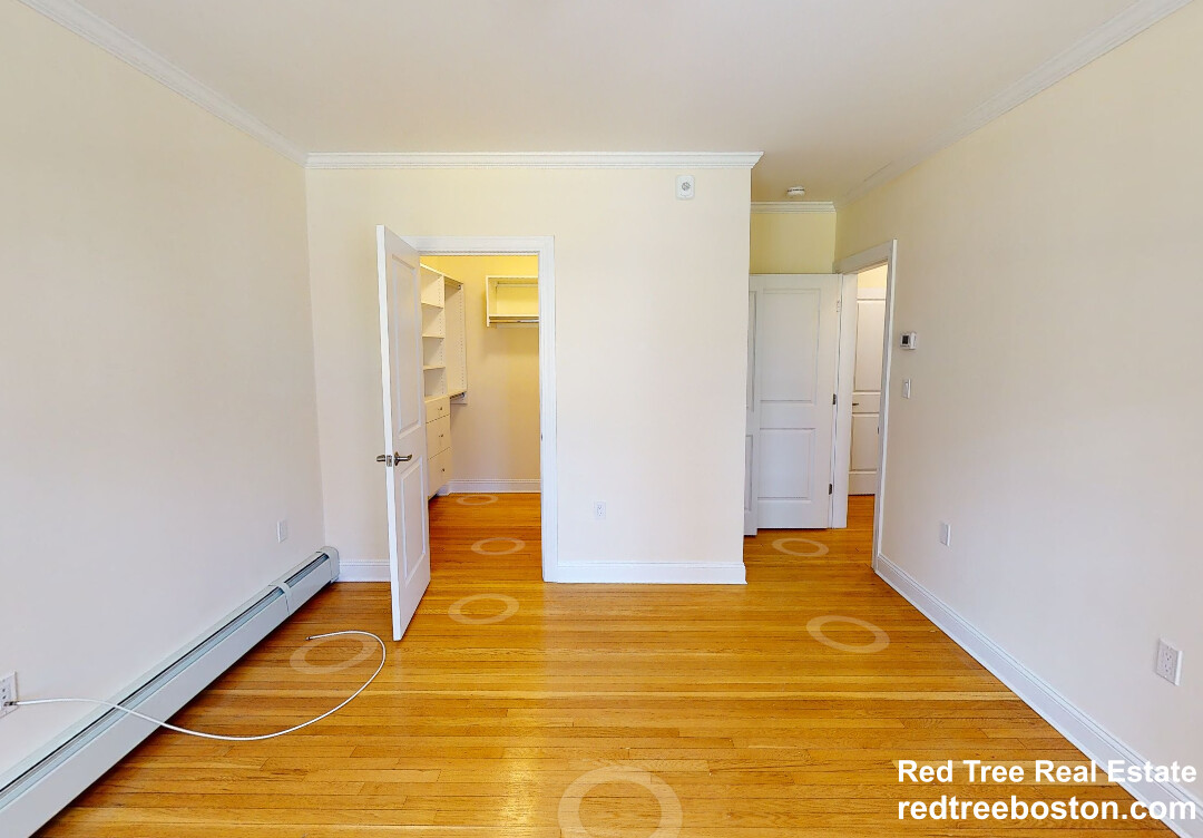 34 Harris St, Coolidge Corner