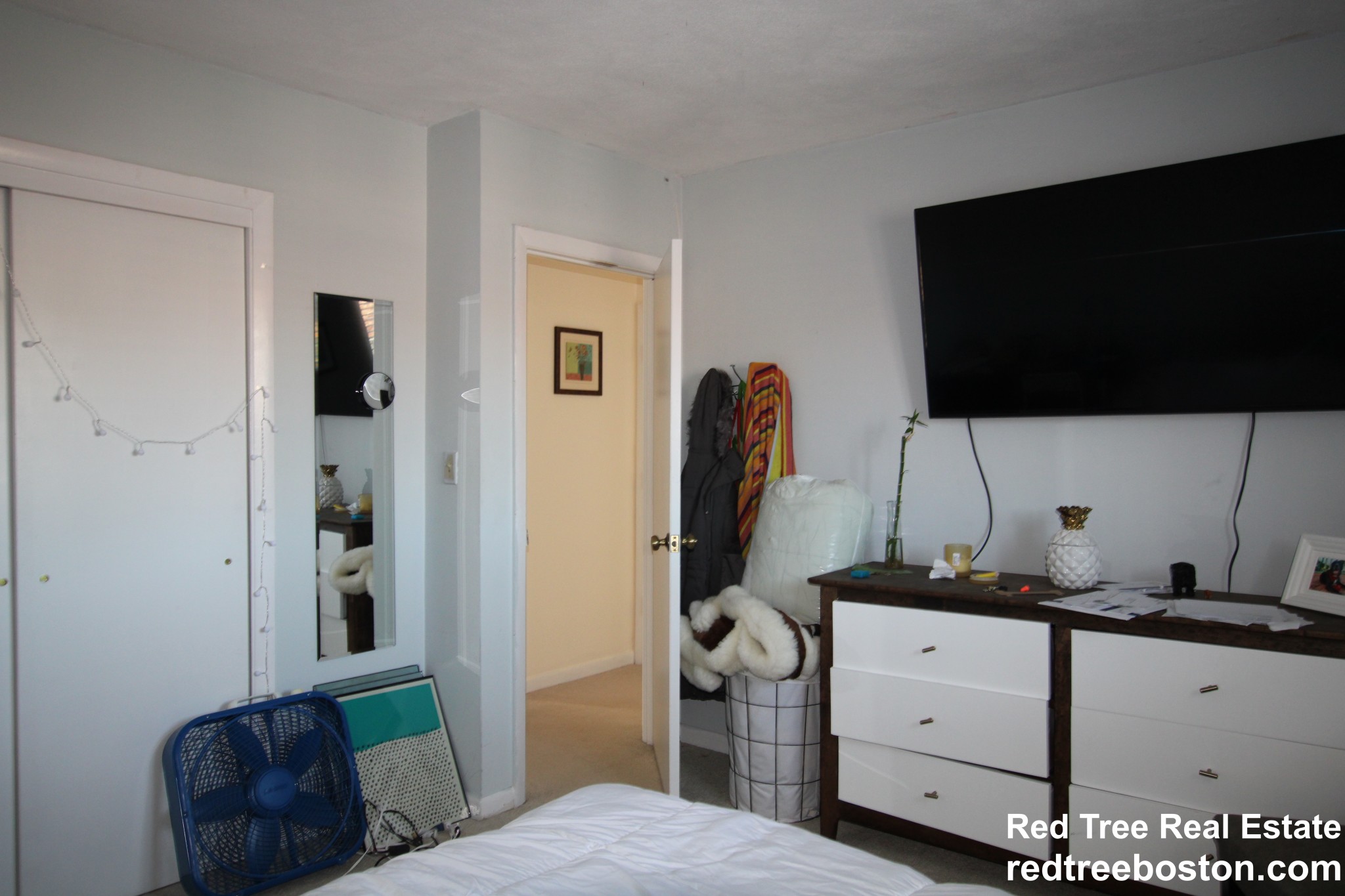 31 Westgate Rd, Chestnut Hill