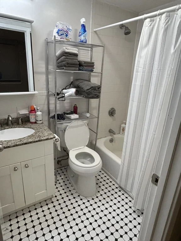 701 Massachusetts Ave, Roxbury