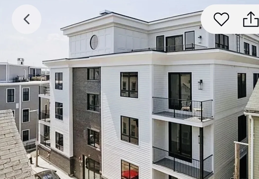 9 Glover Ct, South Boston