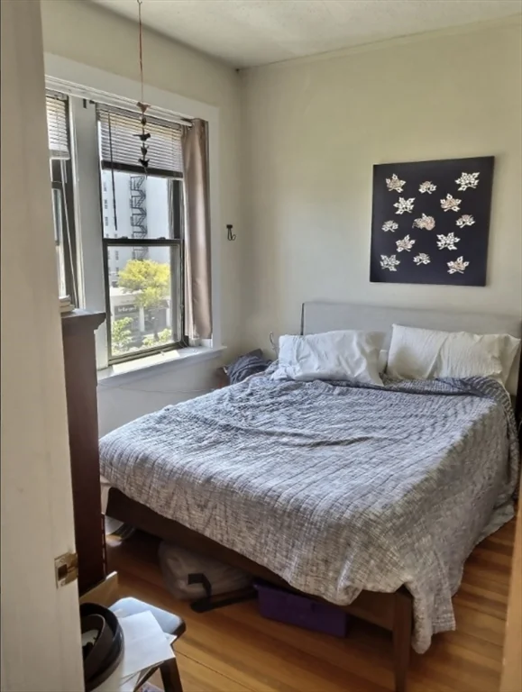 1382 Beacon, Coolidge Corner