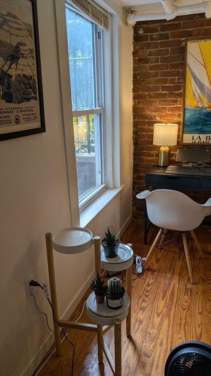 16 Shepard St, Neighborhood Nine