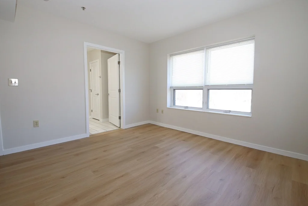 175 Cottage St, Chelsea