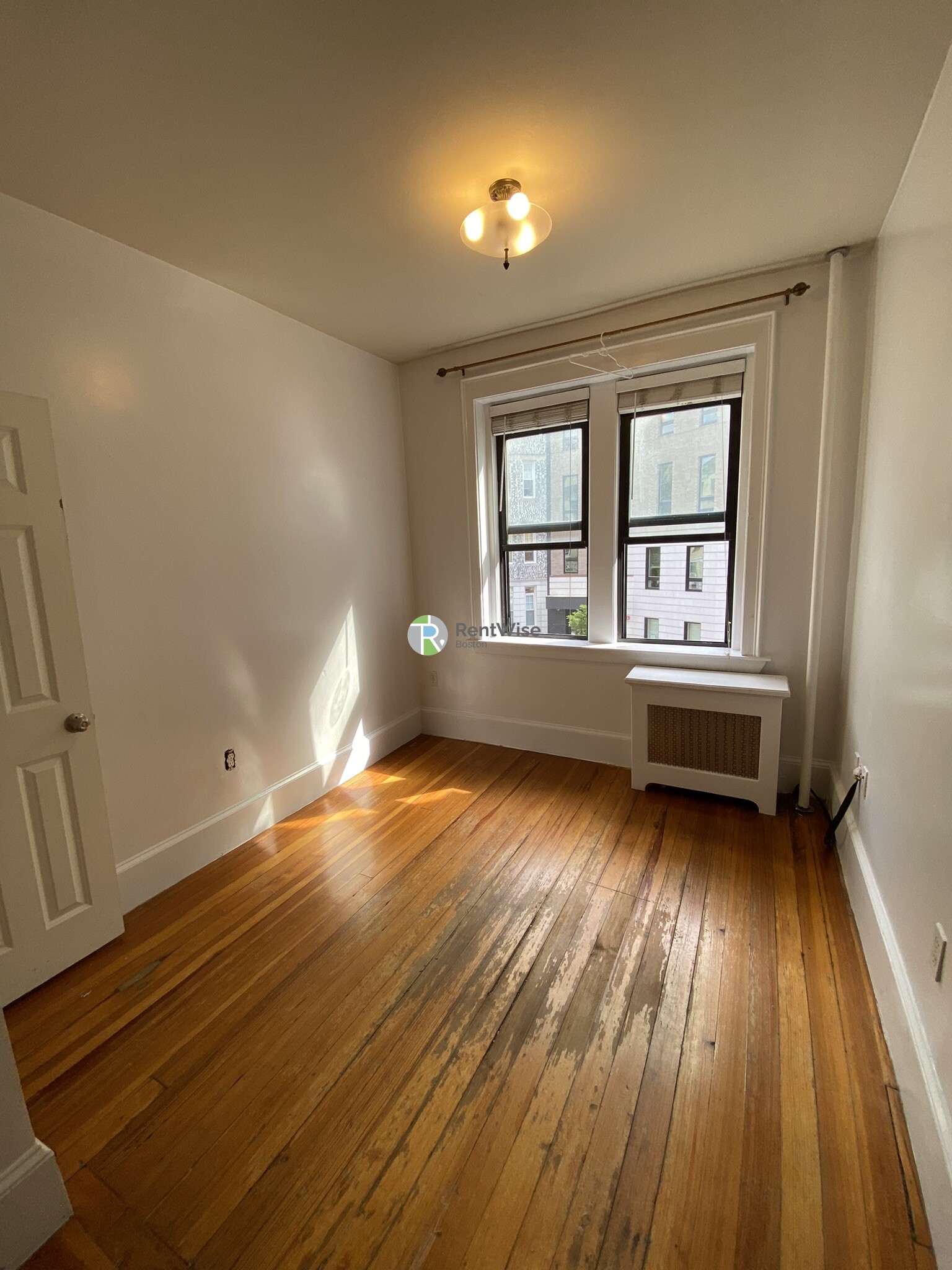 75 Burbank St, Fenway