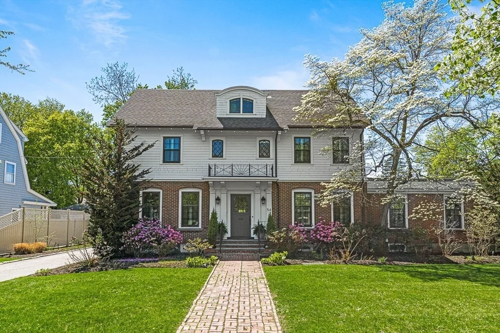 54 Wedgemere Ave, Wedgemere