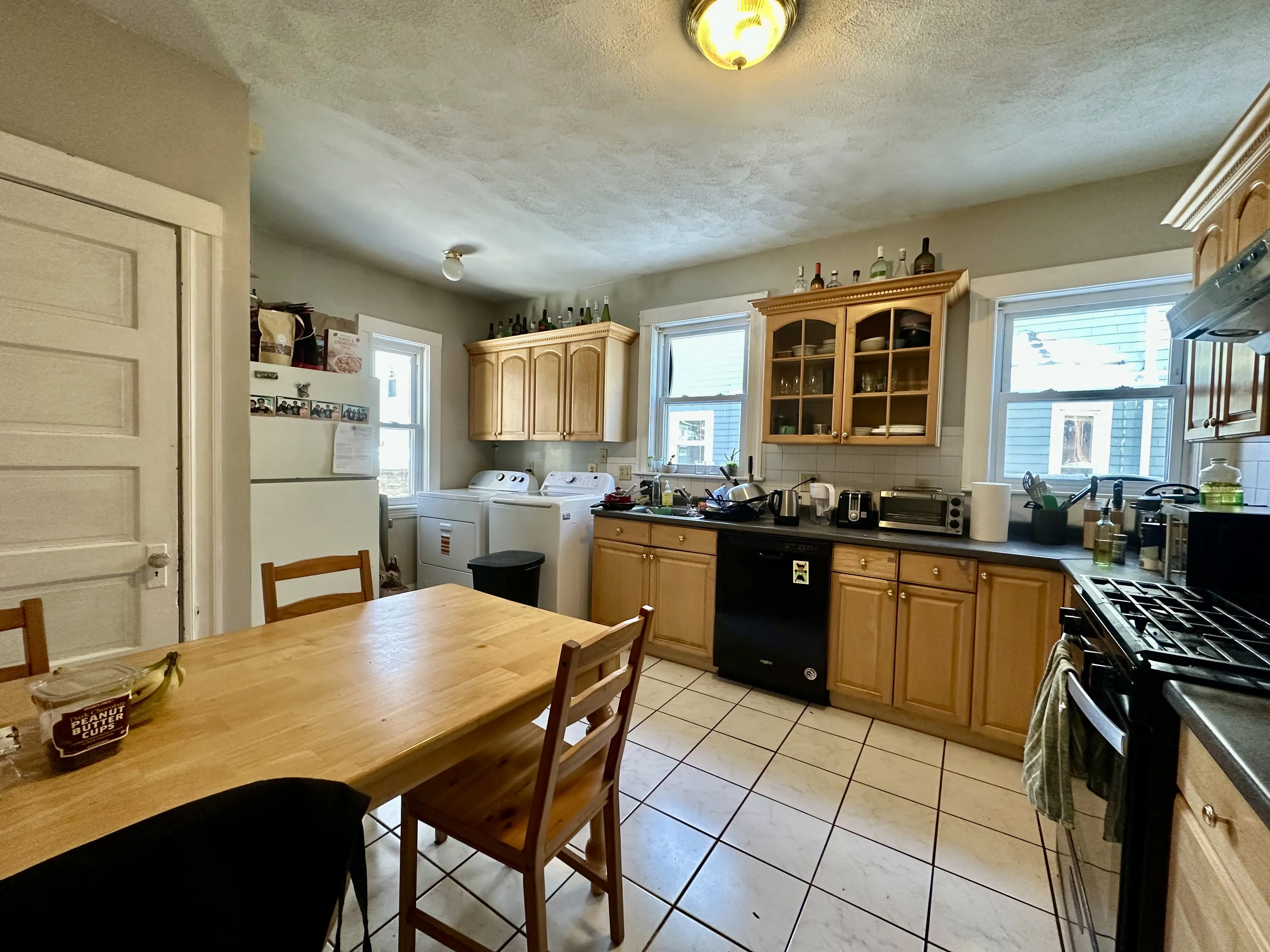 183 College Ave, Tufts