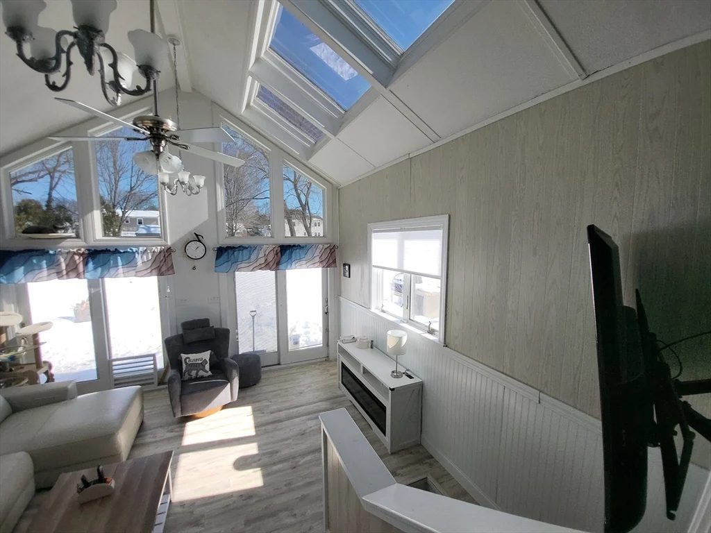 347 Lake St, Haverhill