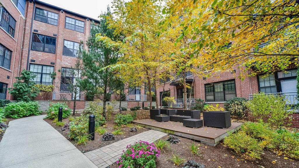 944 Dorchester, Dorchester