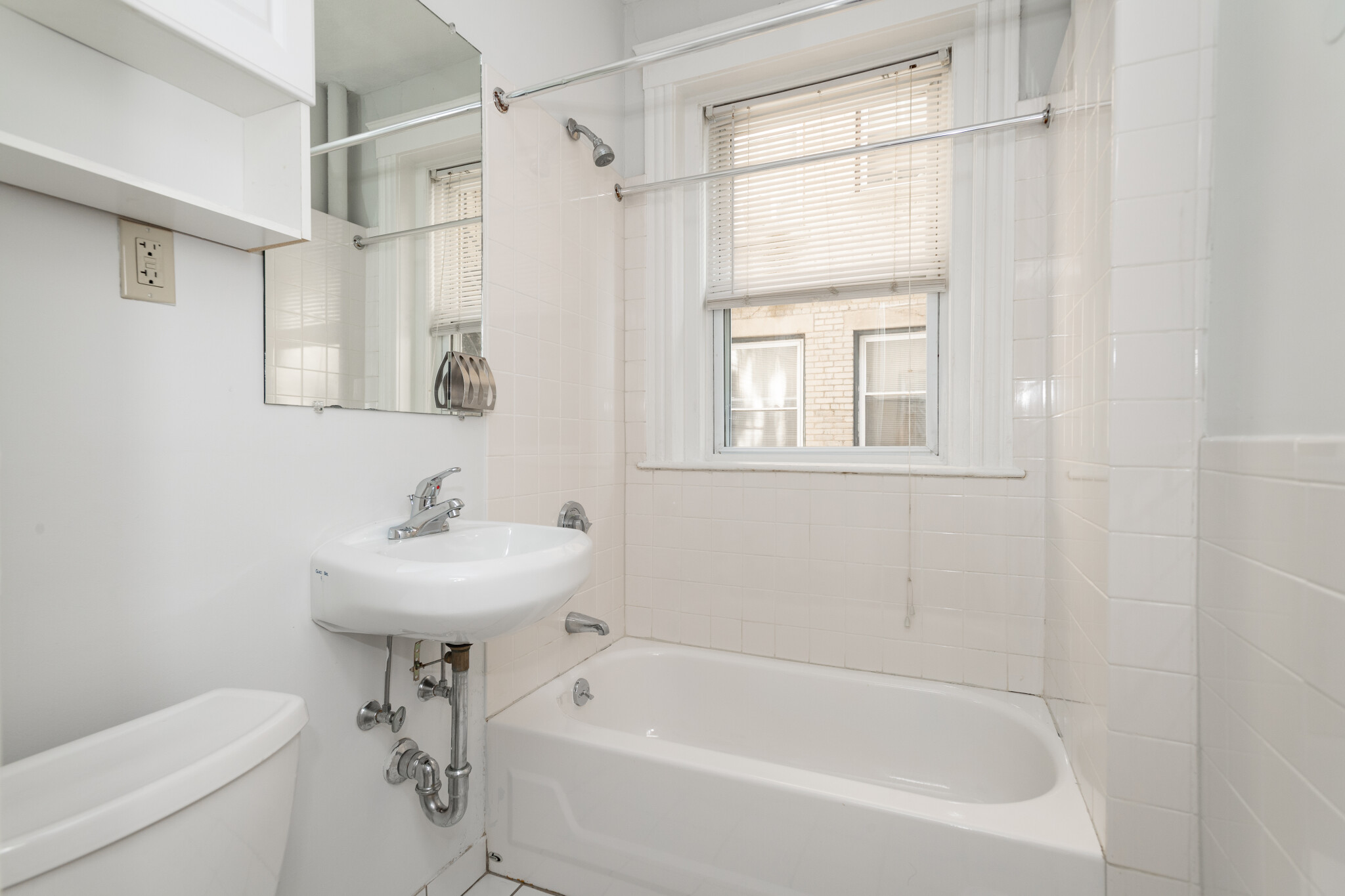 49 Worthington St, Mission Hill