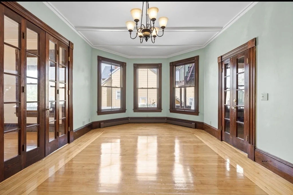 118 Elm, Marlborough