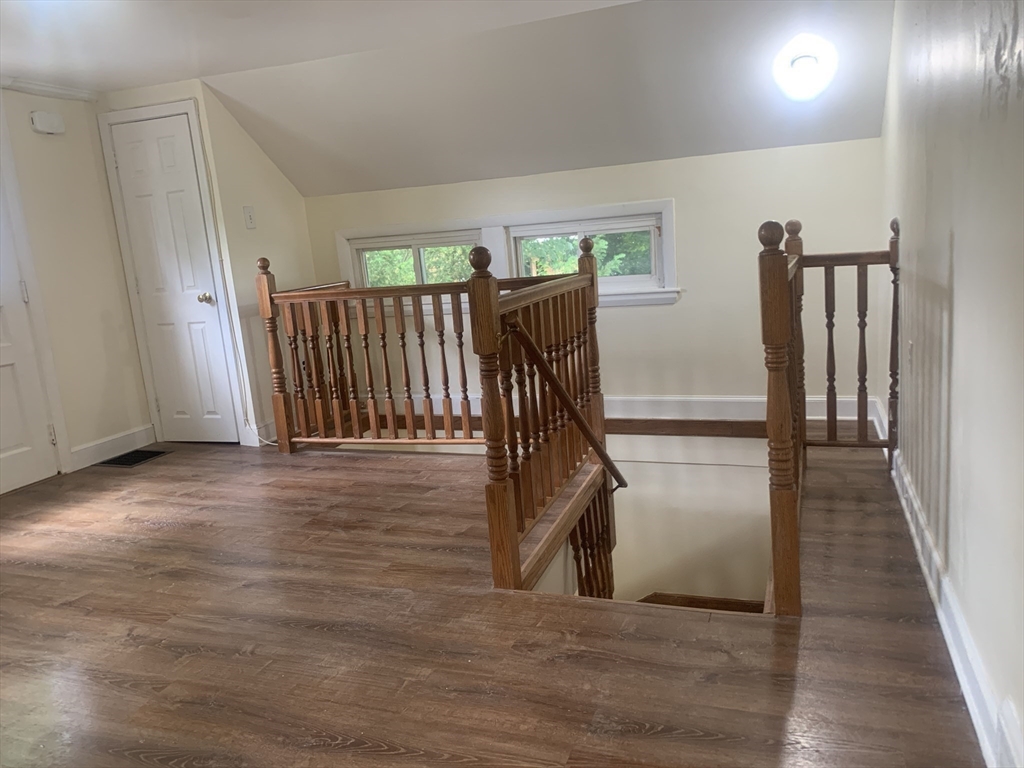 77 Hartford St, Newton Highlands