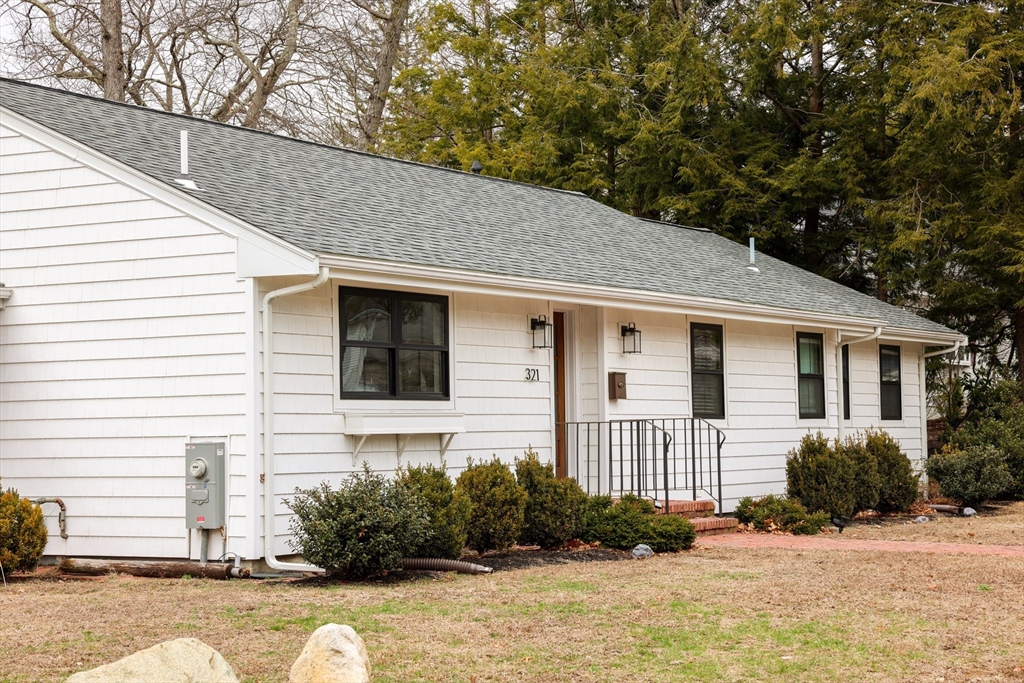 321 Nichols St, Norwood