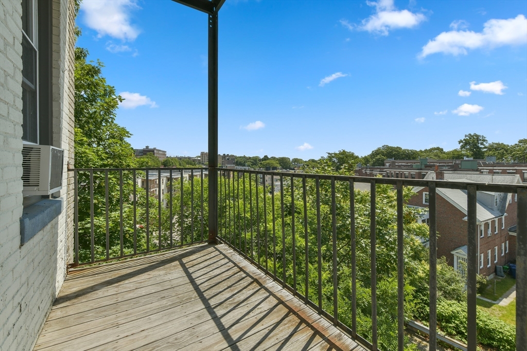 1746 Commonwealth Ave, Brighton