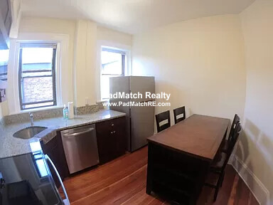 1463 Beacon St, Griggs Park