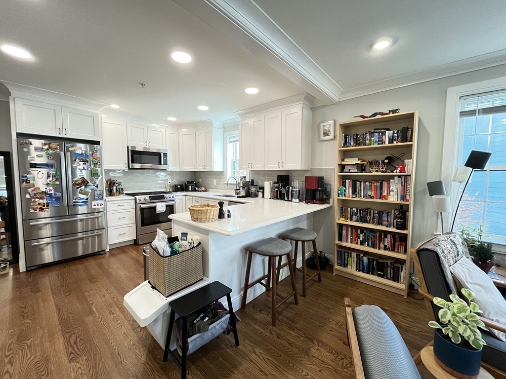 63 Sedgwick St, Jamaica Plain