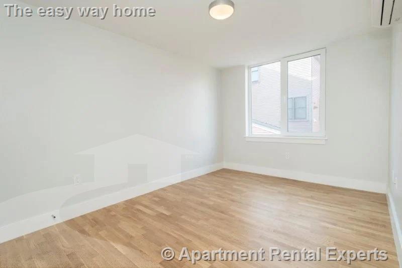 334 Harvard St, Harvard Square