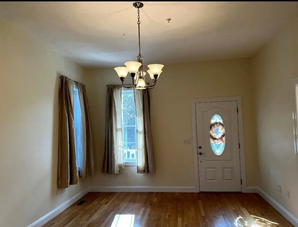 207 John Scott Blvd, Norton