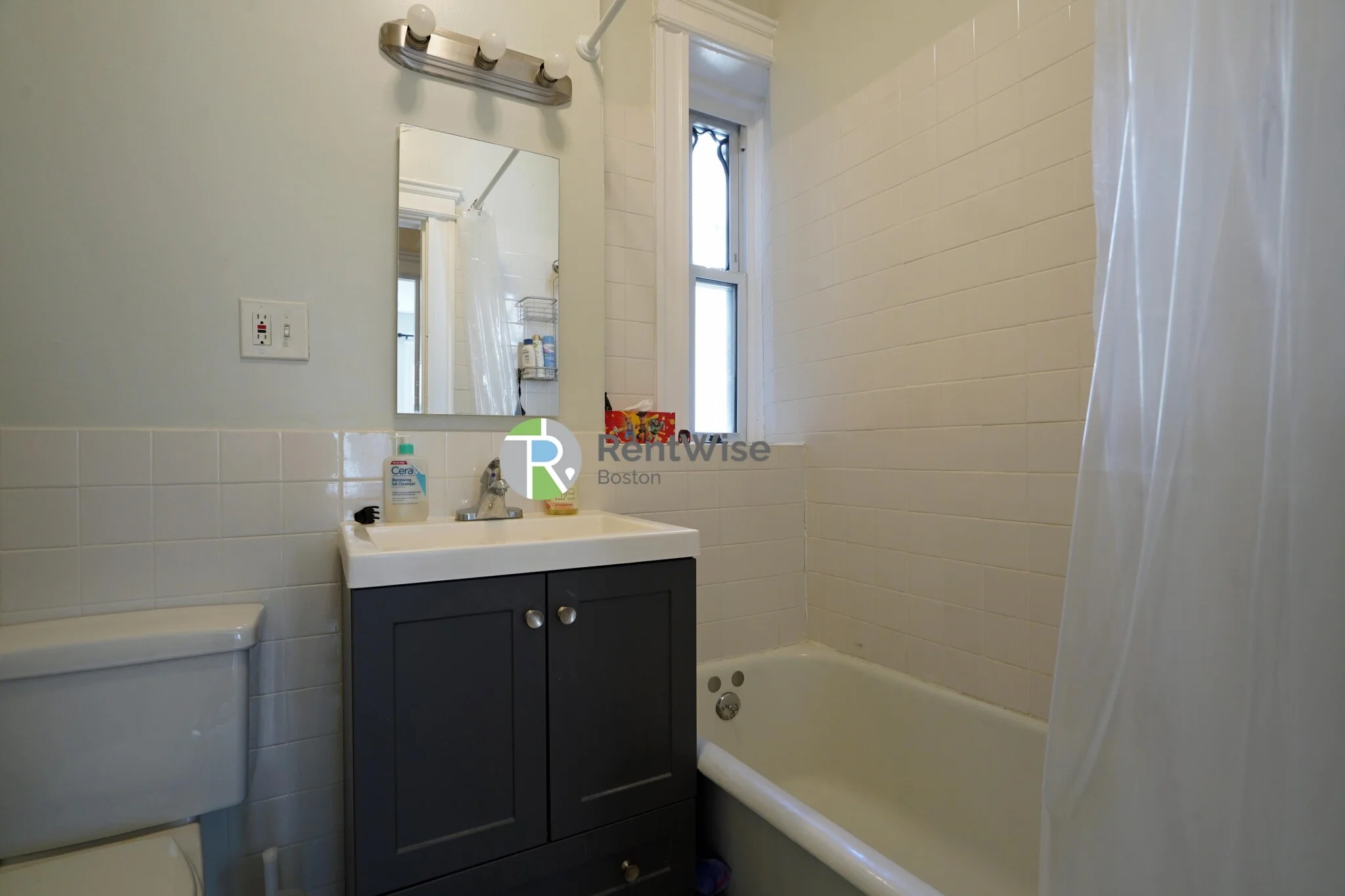 1844 Commonwealth Ave, Brighton