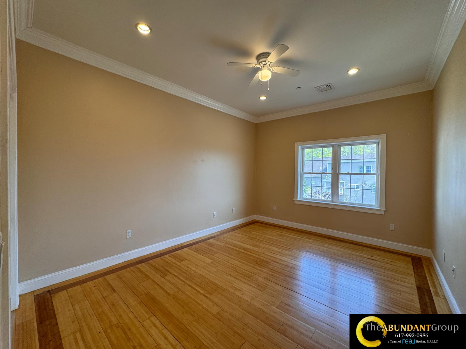 473 Revere Beach Pkwa, Revere