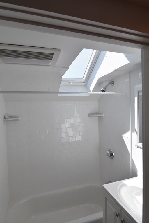 106 Brook St, Wollaston