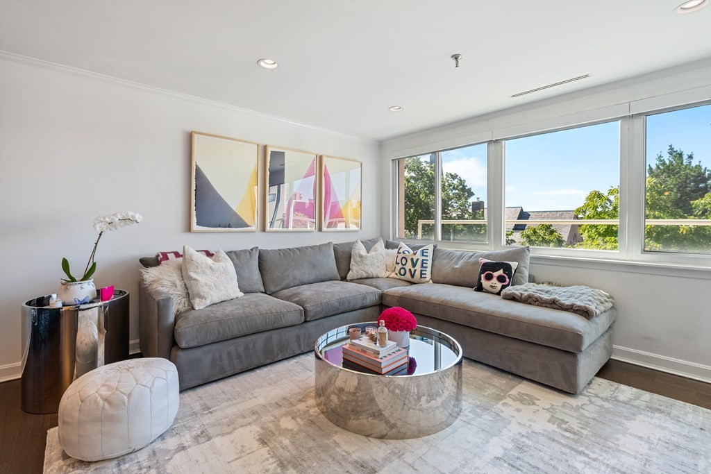 20 Webster St, Coolidge Corner