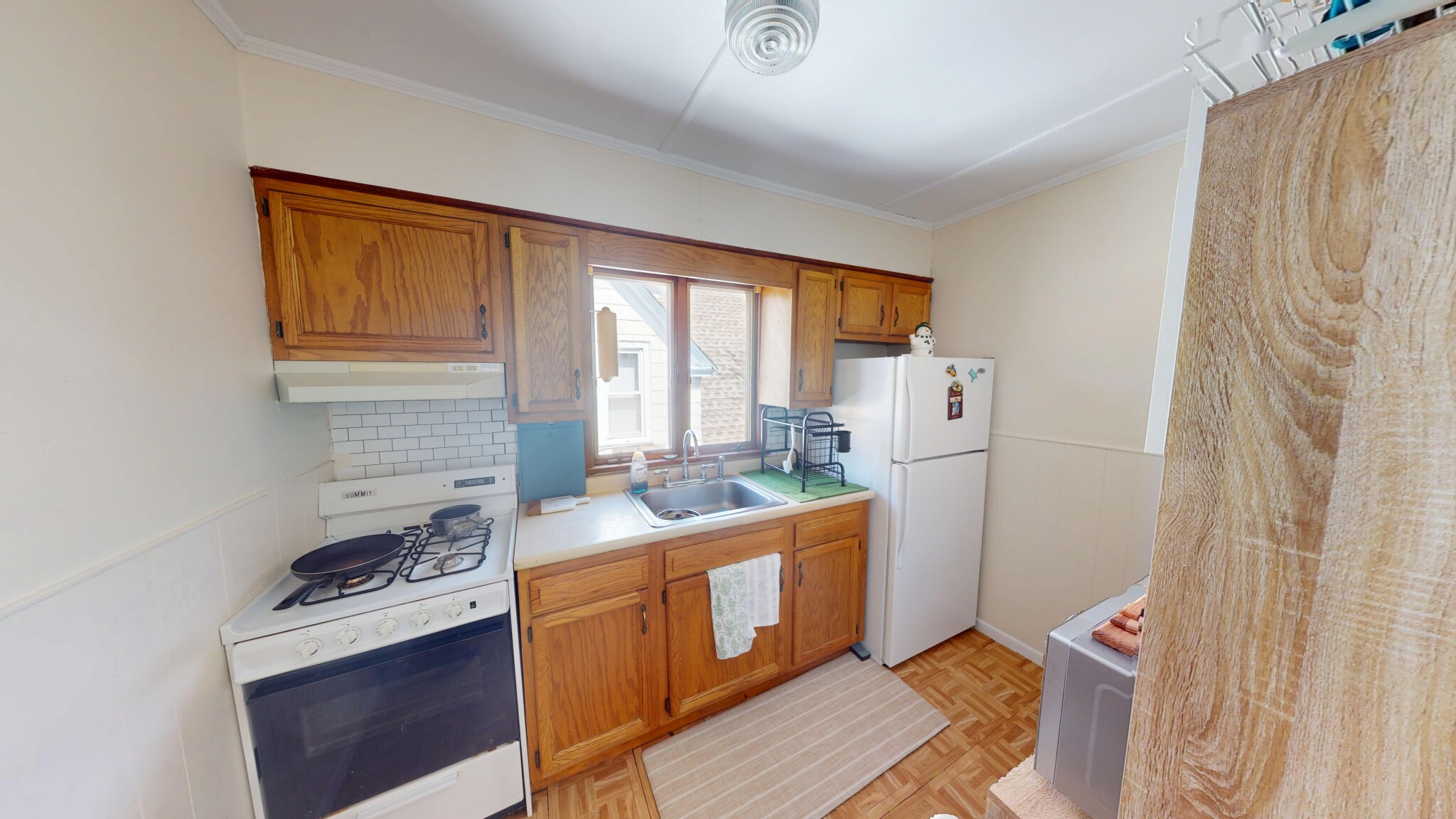 215 Parsons, Brighton