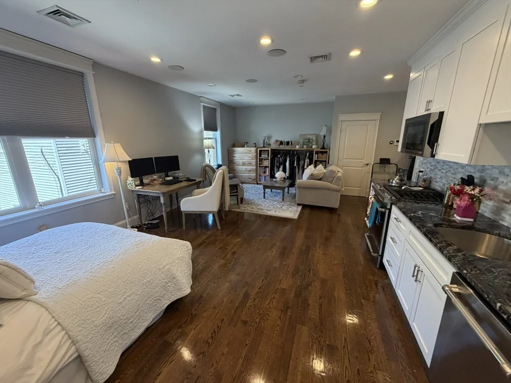 57 L St, South Boston