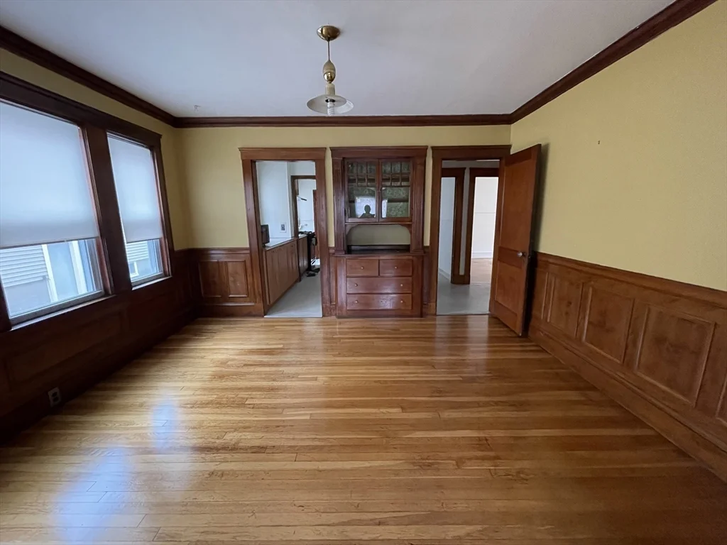 217 Faneuil St, Brighton