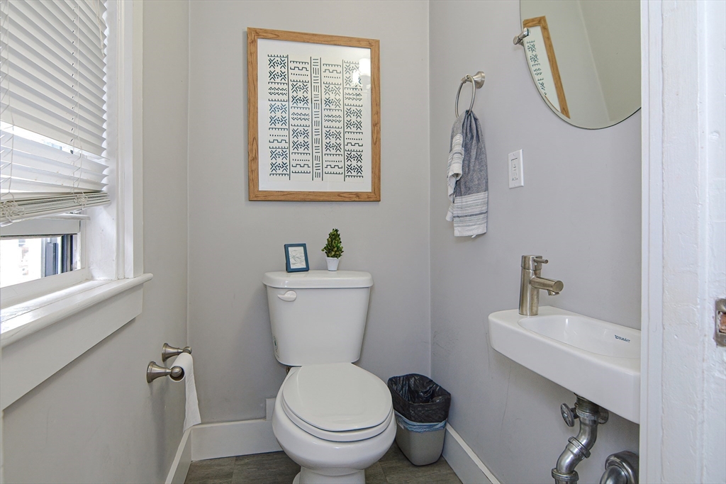 873 E 2nd, South Boston