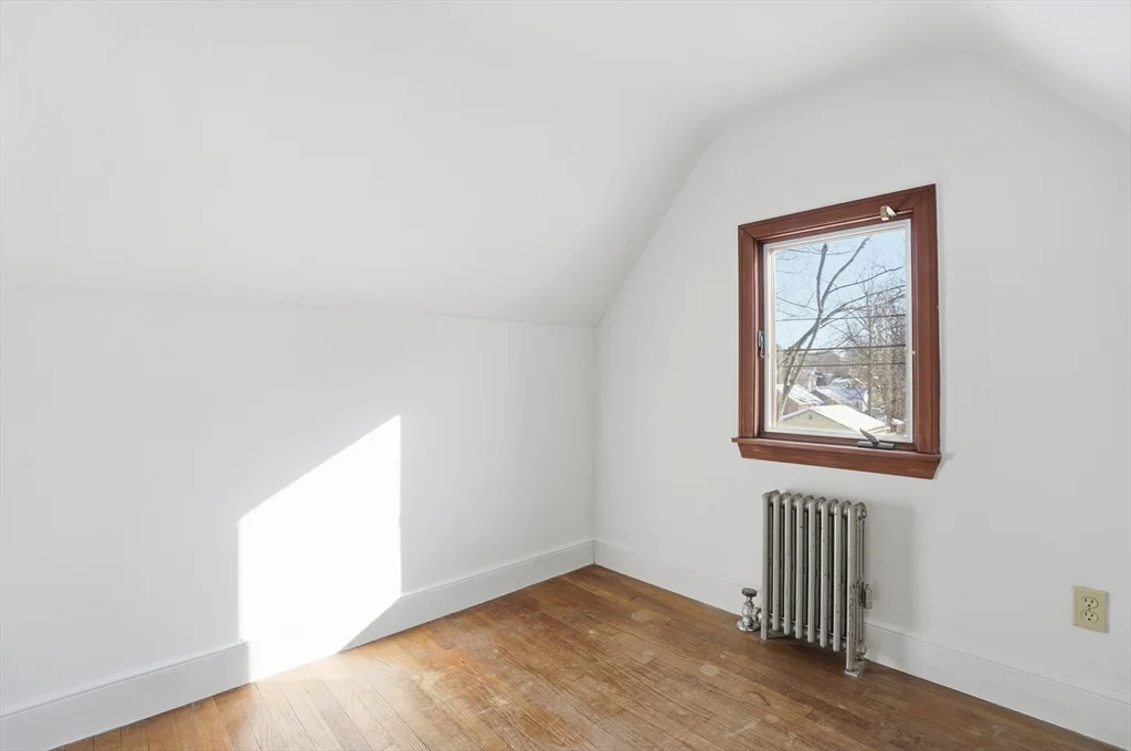 12 Cardinal Rd, Tatnuck