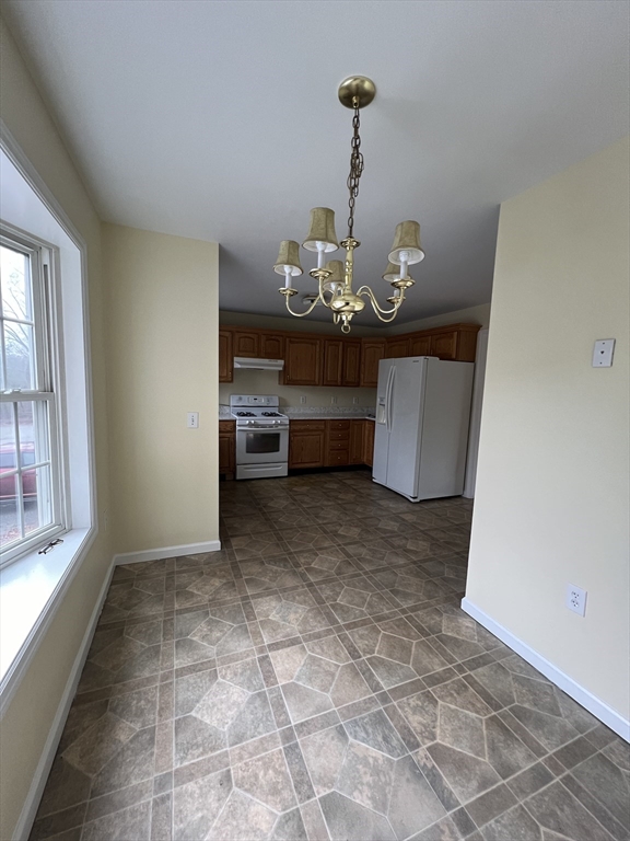 37 Glen Ave, Chelmsford