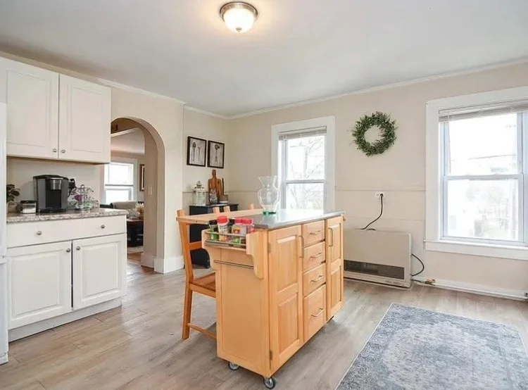 51 Blossom St, Nashua