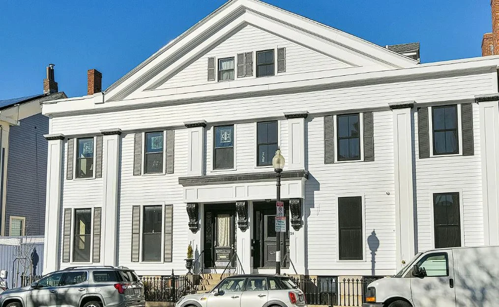 514 East Broadway, South Boston