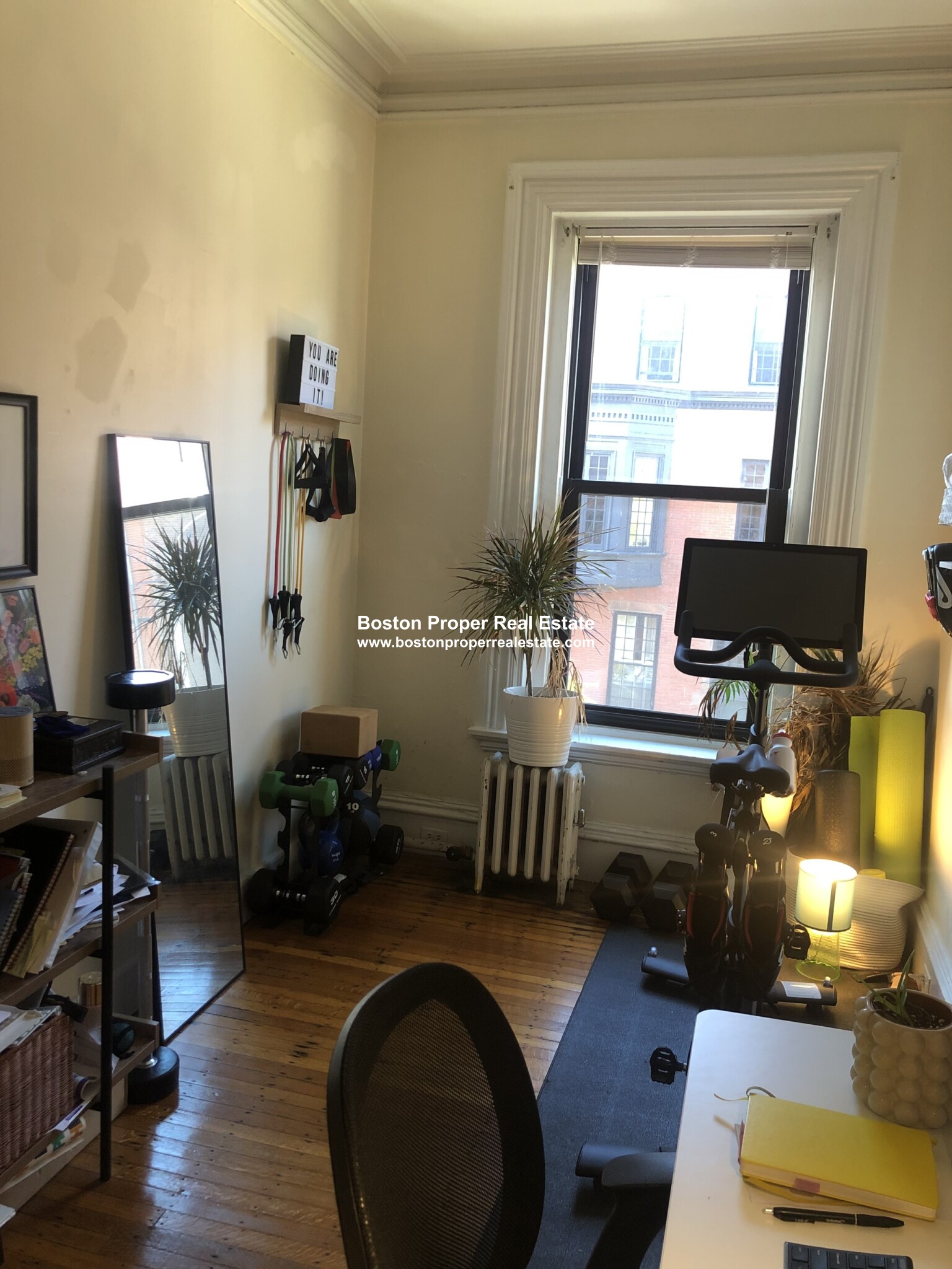 16 Hereford St, Back Bay