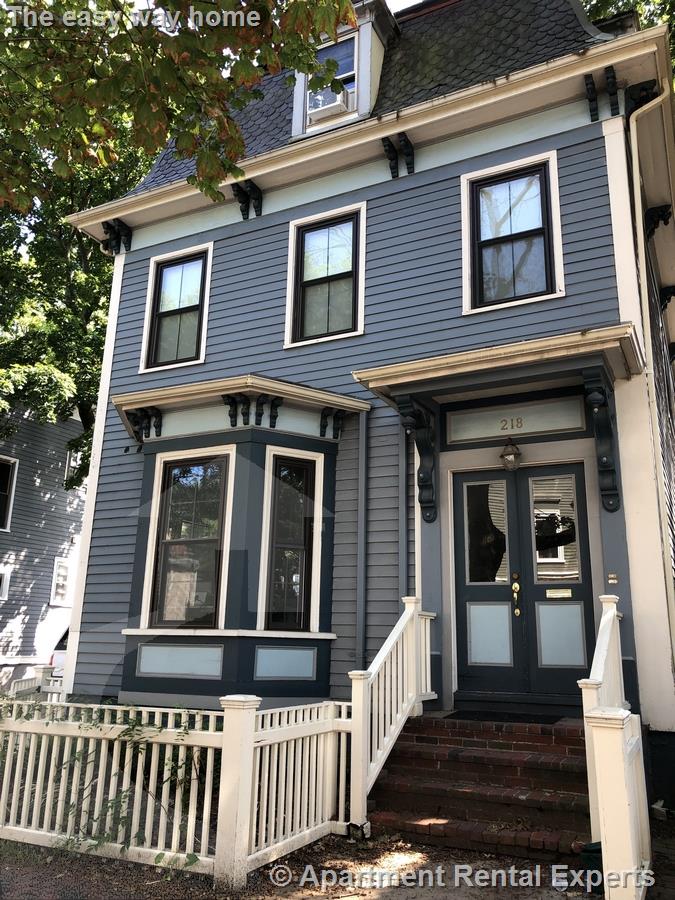 218 Harvard St, Central Square