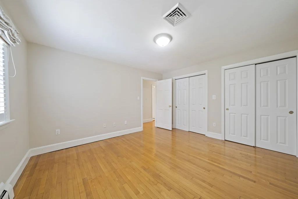 114 Main St, Norwell