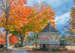 629 Washington St, Whitman