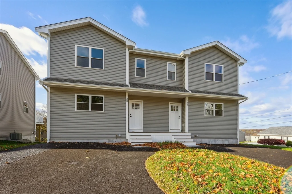 108 Stowe St, Fall River