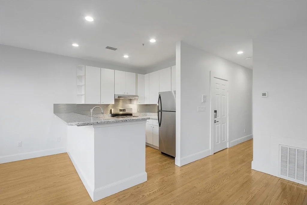 140 Boylston St, Back Bay