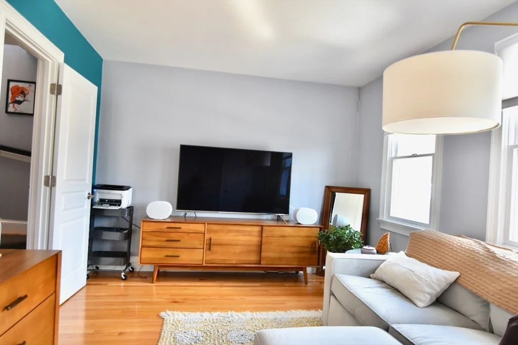 157 Dorchester St, South Boston