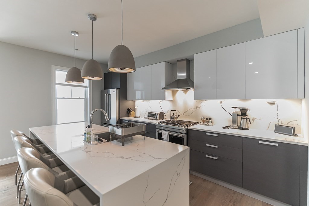 54 Pleasant St, Dorchester